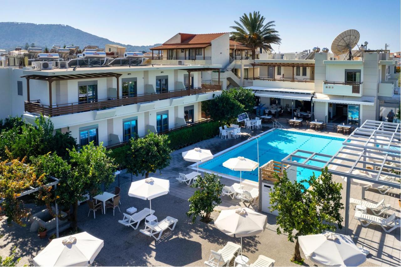 Ilyssion Holidays Hotel 伊利索斯 外观 照片